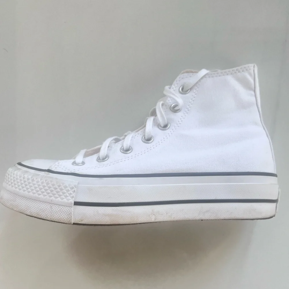 Converse Chuck Taylor All Star High-Top Platform Sneaker Size 7 - Picture 8 of 13